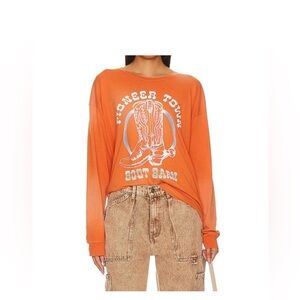 DAYDREAMER Pioneer Town Boot Barn Oversized.